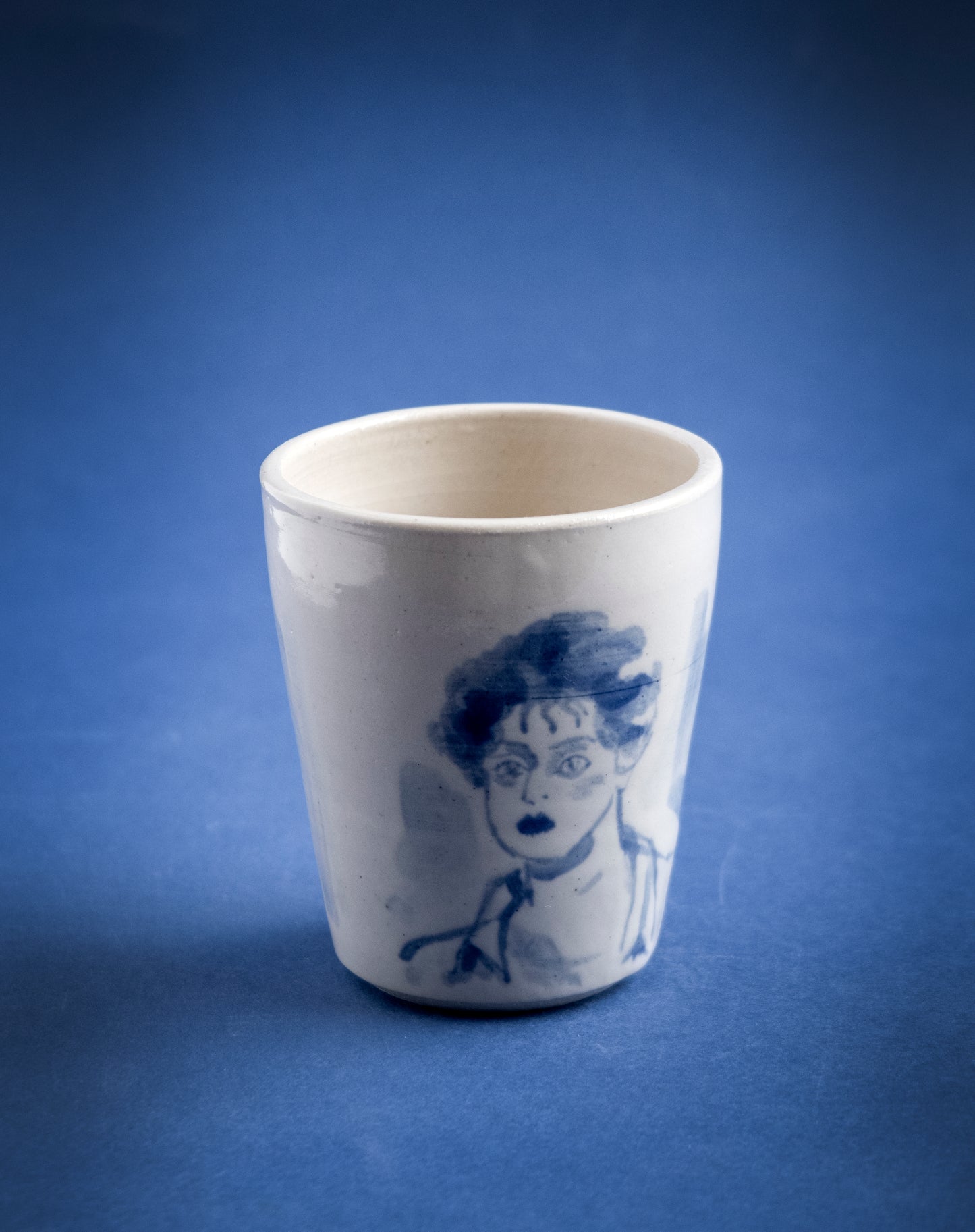 Gobelet femme nue 08