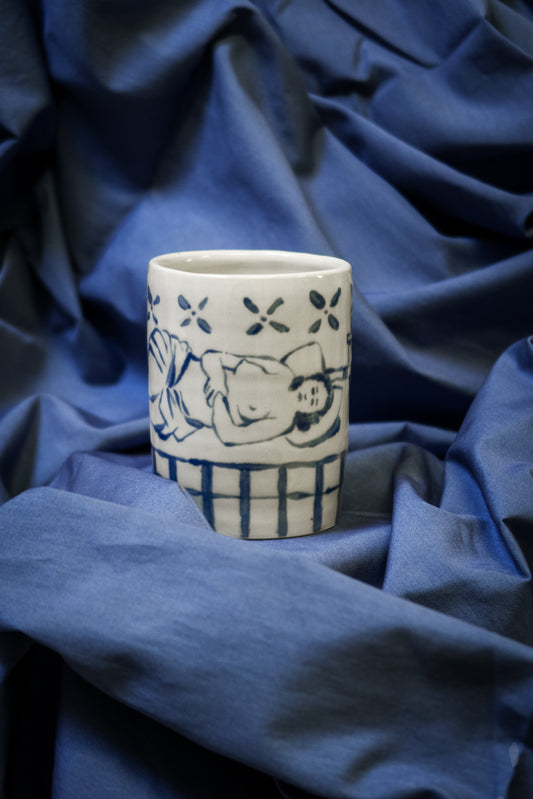 Gobelet femme nue 02